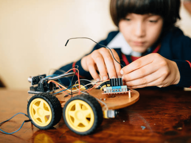 Engaging-STEM-Projects-for-Adults-Learners