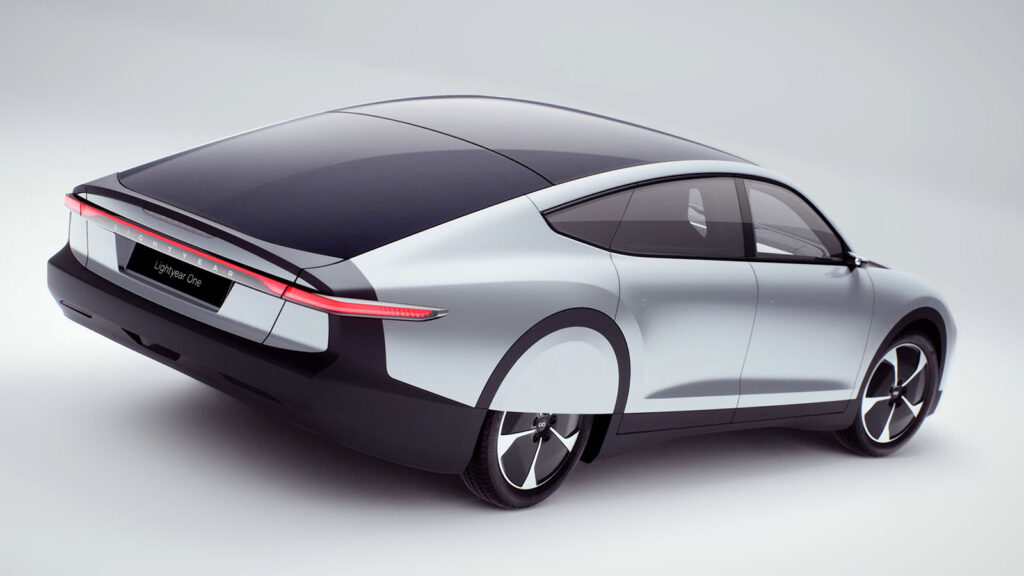 why dont electric cars have solar panels